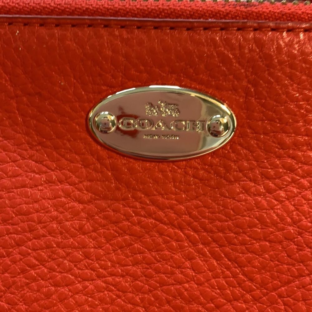 Coach Pebbled cardinal leather crossbody bag - Picture 3 of 10